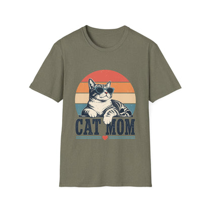 Cat Mom T-Shirt – Retro Sunset Cat Graphic Tee for Cat Lovers